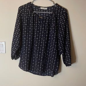 Three quarter sleeve shirt